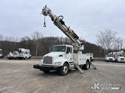 Altec DM47-TR, 23,790 Lb Digger Derrick