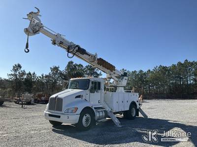 Altec DC47-TR, 23,790 Lb Digger Derrick