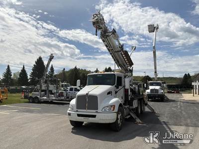 Altec DC45-TR, 26,790 Lb Digger Derrick