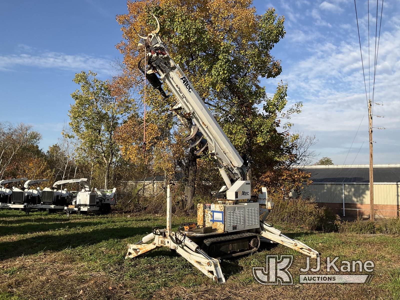 2014 Altec DB37, 3,800 Lb Back Yard Digger Derrick For Sale, 881 Hours