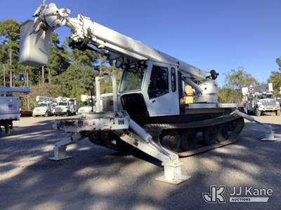 Altec D4060-TR, 30,000 Lb Digger Derrick