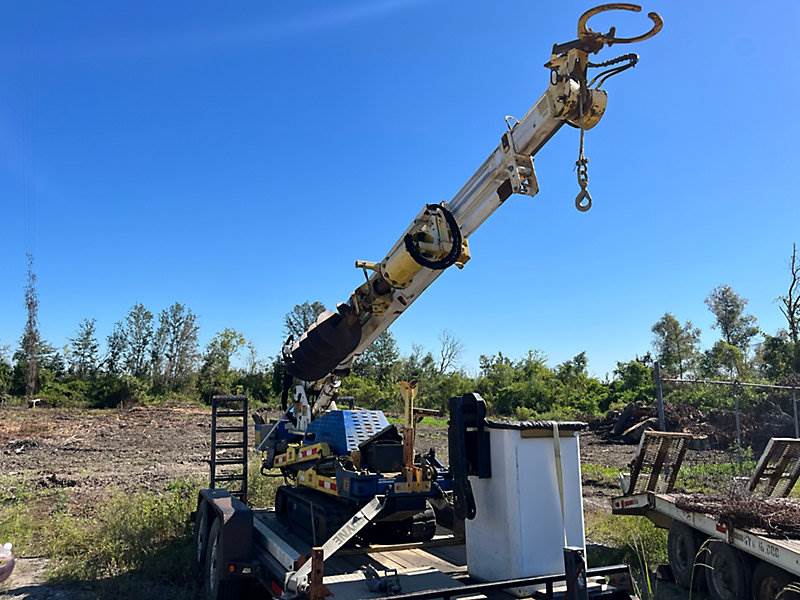 Skylift MiniD33+, 4,000 Lb Back Yard Digger Derrick with 33 ft. sheave