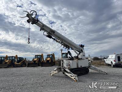 Altec DB37, 3,160 Lb Back Yard Digger Derrick