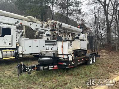 Altec DB37, 3,800 Lb Back Yard Digger Derrick