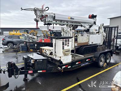 Altec DB37, 3,800 Lb Back Yard Digger Derrick