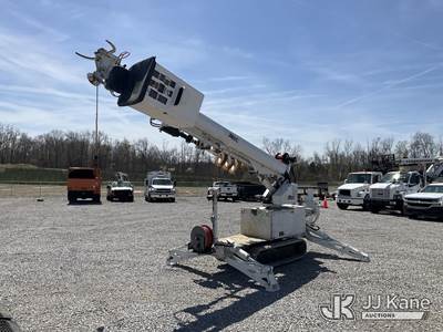Altec DB37, 3,800 Lb Back Yard Digger Derrick