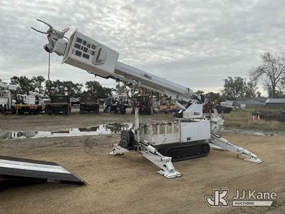 Altec DB37, 3,800 Lb Back Yard Digger Derrick