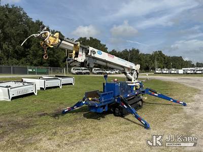 Skylift MDS6000-LP, 40 ft, Backyard Digger Derrick with 4 hyd outriggers, single man bucket, remote, mounted on 2018 Tracked Backyard Carrier,