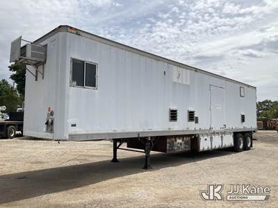 1997 Kentucky T/A Van Body/Office Trailer