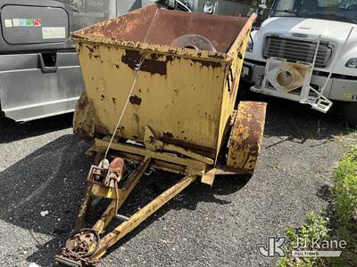 Yellow Dump Trailer ((Non Titled) (Condition Unknown))