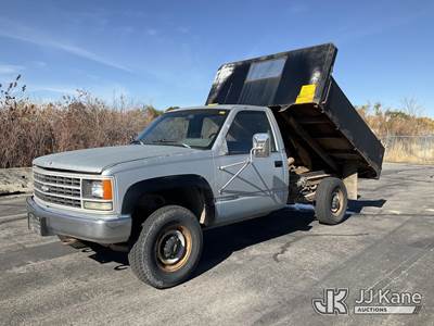 1990 Chevrolet K2500 4x4 Dump Truck