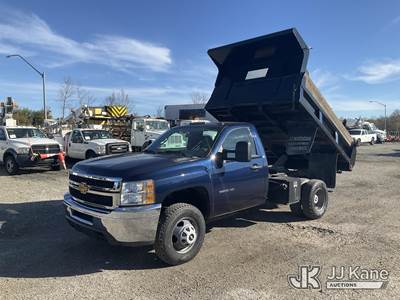 2012 Chevrolet Silverado 3500HD 4x4 Dump Truck