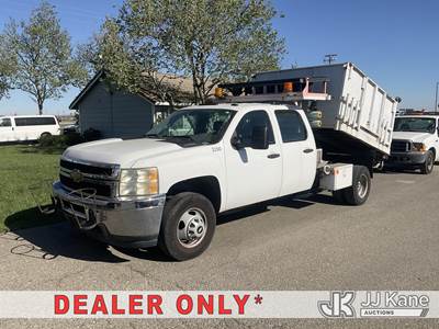 2011 Chevrolet Silverado 3500HD Crew-Cab Dump Truck