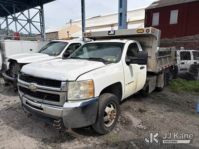 2008 Chevrolet Silverado 3500HD 4x4 Dump Truck