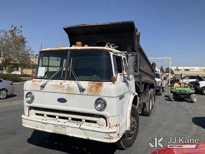 1990 Ford CT8000 T/A Dump Truck