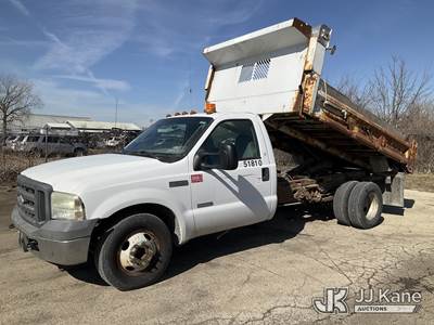 2005 Ford F-350 SD Dump Truck