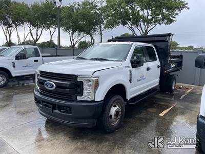 2019 Ford F-350 SD Crew-Cab Dump Truck