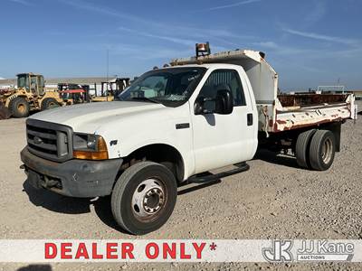 2000 Ford F-450 SD Regular Cab DRW Dump Truck