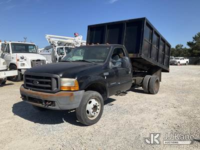 2000 Ford F-550 Dump Truck