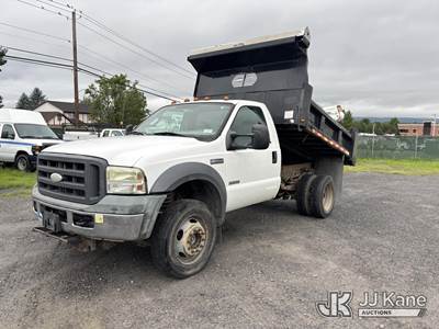 2005 Ford F-550 4x4 Regular Cab DRW Pickup Truck
