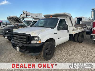 2002 Ford F-550 Regular Cab DRW Dump Truck