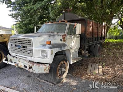 1991 Ford F700 Flatbed/Dump Truck