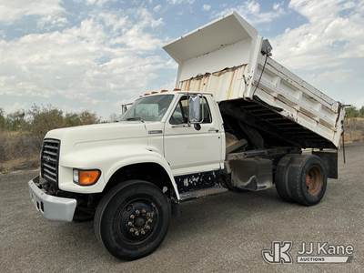 1996 Ford F700 Dump Truck