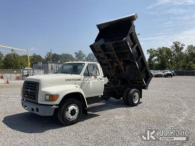 1997 Ford F700 Dump Truck