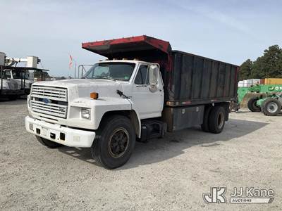 1992 Ford F700 5.9L Diesel
