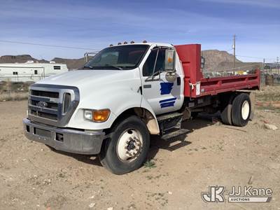 2006 Ford F-750 Regular Cab 2WD DRW Dump Truck