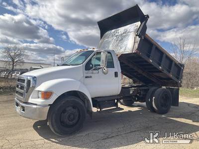 2005 Ford F-750 Dump Truck