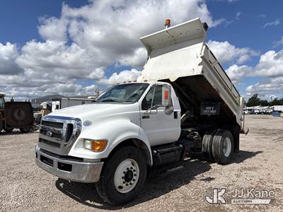 2015 Ford F-750 Regular Cab 2WD DRW Dump Truck