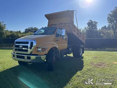 2006 Ford F-750 Regular Cab DRW Dump Truck