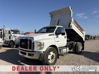 2016 Ford F-750 Regular Cab DRW Dump Truck