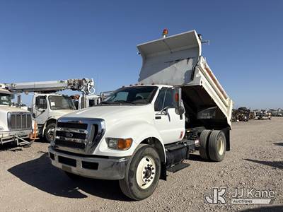 2015 Ford F-750 Regular Cab DRW Dump Truck