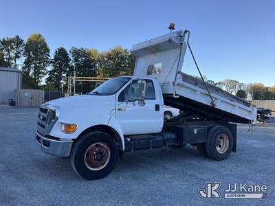 2009 Ford F750 Regular Cab DRW Dump Truck