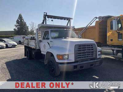 1998 Ford F700 LPO Dump Truck