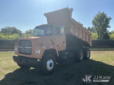 1995 Ford LNT8000F T/A Dump Truck