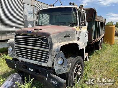 1993 Ford LNT8000F T/A Dump Truck