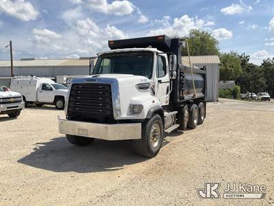 Freightliner 108SD Dump Truck