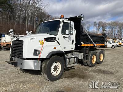 2016 Freightliner 114SD T/A Dump Truck