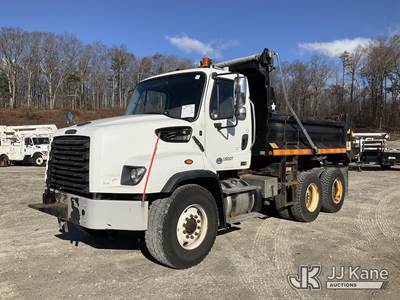 2016 Freightliner 114SD T/A Dump Truck