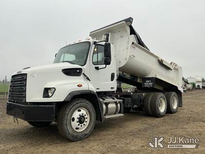 2013 Freightliner 114SD T/A Dump Truck