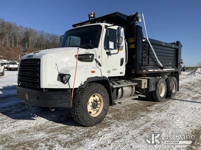 2016 Freightliner 114SD T/A Dump Truck