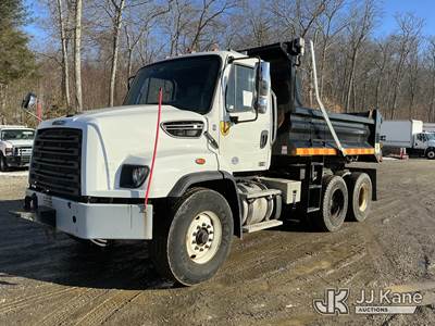 2016 Freightliner 114SD T/A Dump Truck