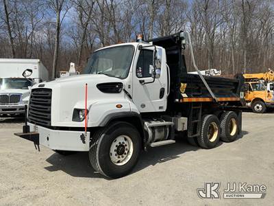 2016 Freightliner 114SD T/A Dump Truck