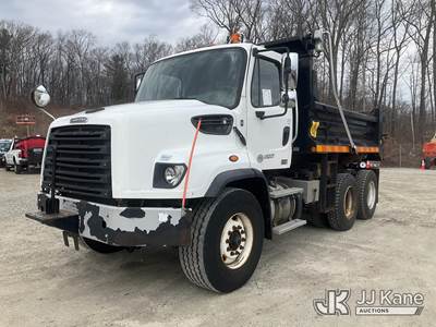 2016 Freightliner 114SD T/A Dump Truck