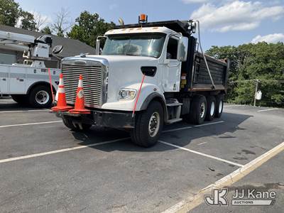 2016 Freightliner 122SD Tri/A Dump Truck