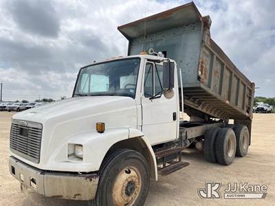 1999 Freightliner FL80 T/A Dump Truck
