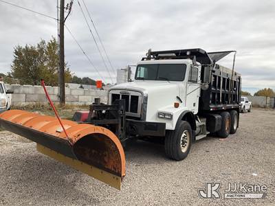 2002 Freightliner FLD112 Plow Truck